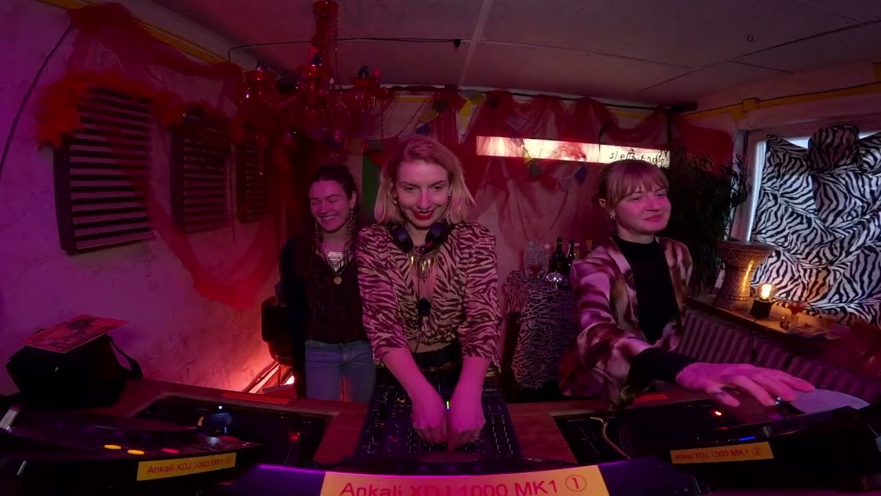Pornstar martini discothek w/ Edits, Shurigenn & Dj Primitivo | Shella Radio 22.02.2026