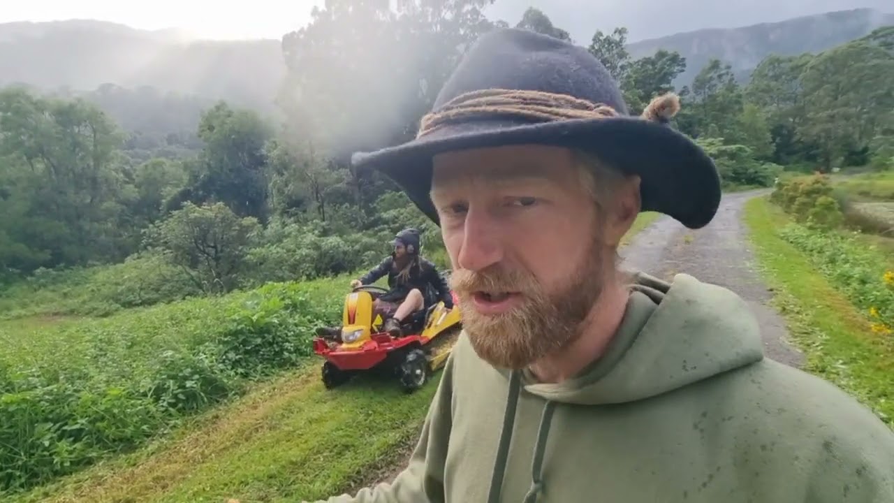 Does the Gold Coast want a Razorback 4wd Mower/Slasher?