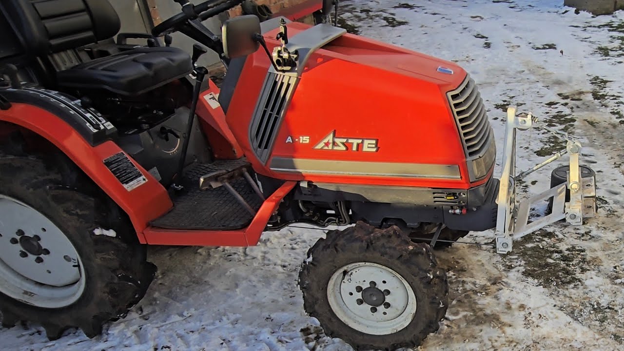 🚜 Готую на зиму передню навіску на Kubota Aste A15. #bazotto 