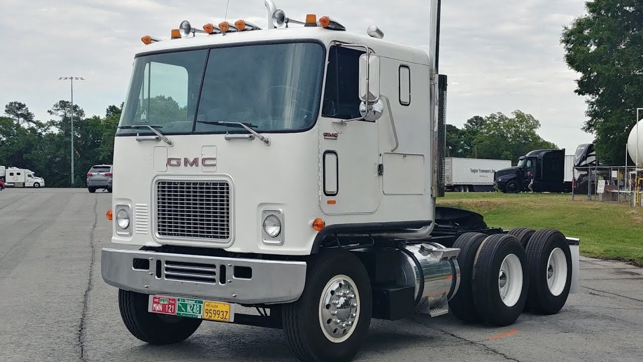 1974 cabover 8v71 powered gmc astro-95