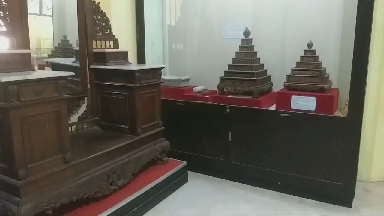 MUSEUM PUSAKA PENINGGALAN SEJARAH KERATON SUMENEP