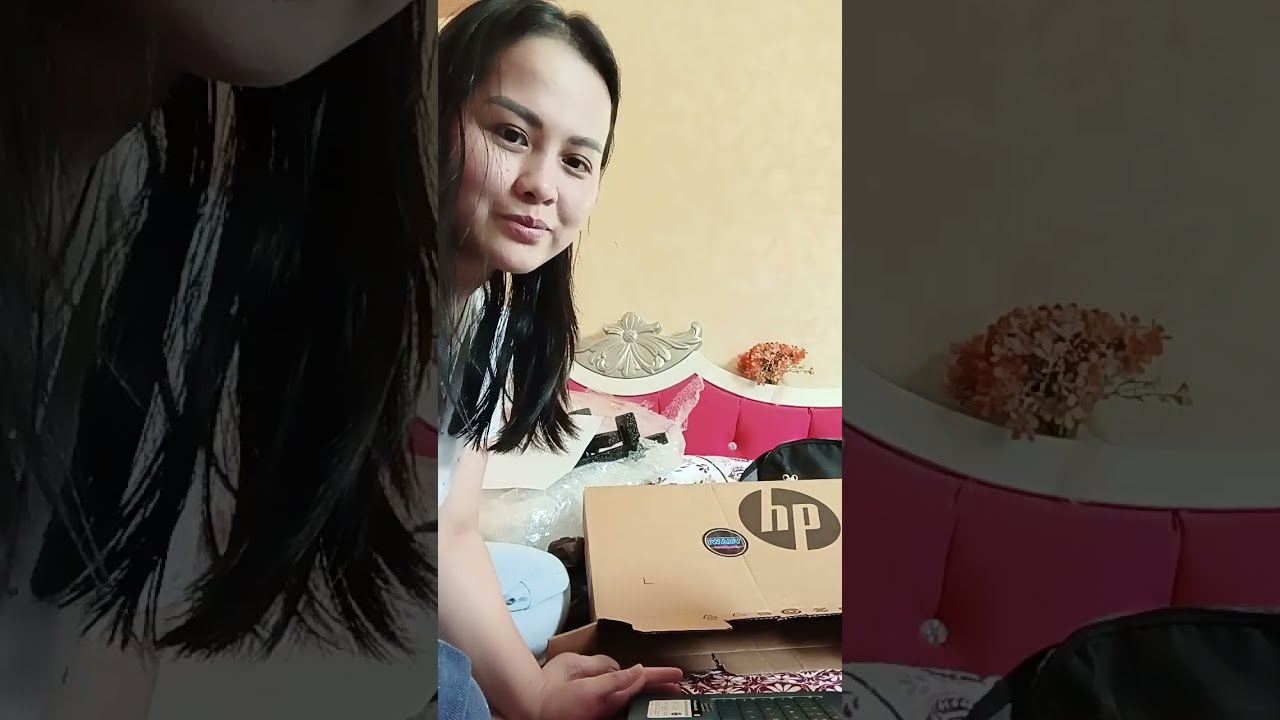 HP foldable laptop