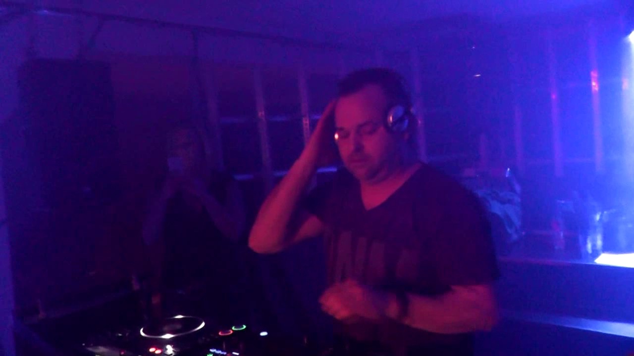 DJ Derb  Techno Classics 15.04.2017