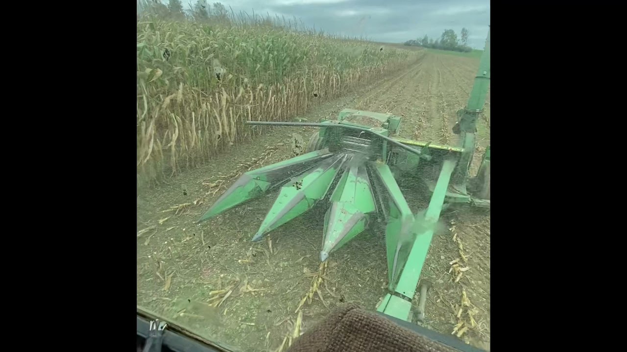 How to run/operate a John Deere 3975 pull type forage harvester.