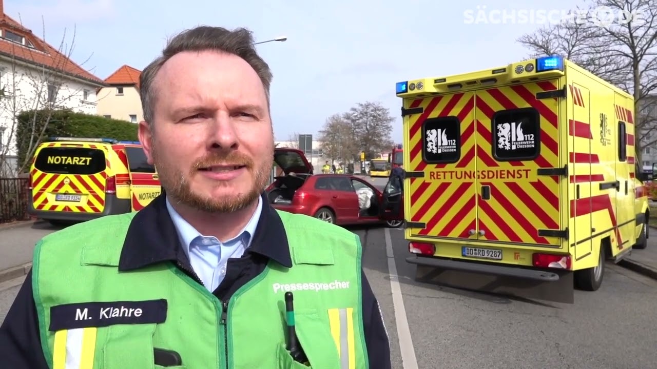 Zehn Verletzte bei schwerem Unfall in Dresden-Klotzsche