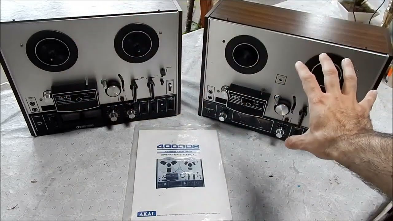 AKAI VS AKAI - tape de rolo - 4000ds vs 4000db - diferenças e curiosidades .