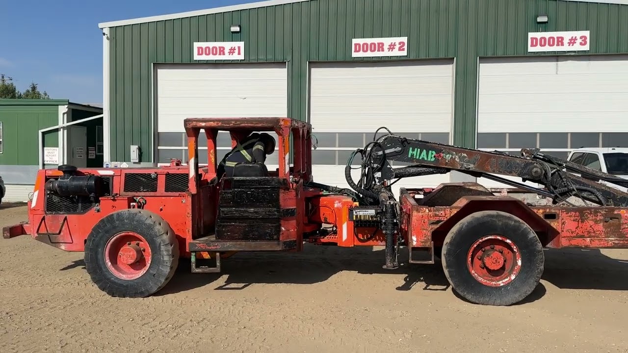 JCC8T BOOM TRUCK