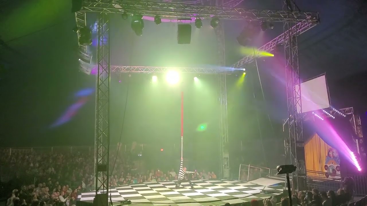 cirque italy the water circus.