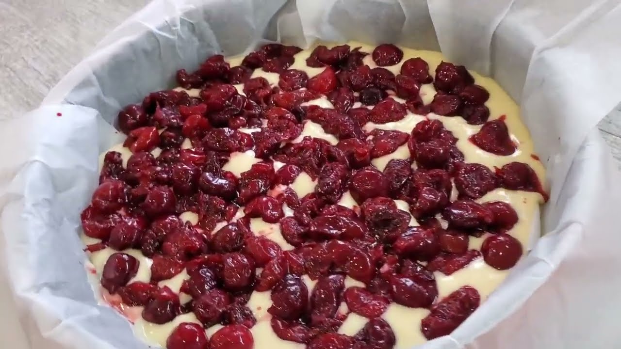 Вкусный домашний вишневый пирог! Гостям очень понравилось