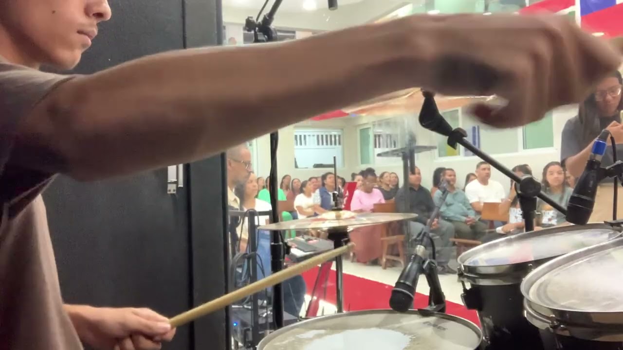 Os guerreiros se preparam - Drumcam
