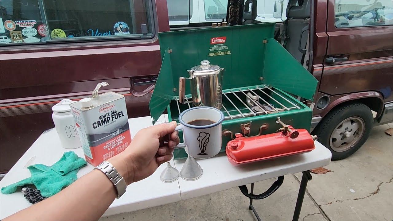 1965 Coleman 413G Gas Stove 3rd time lighting!
