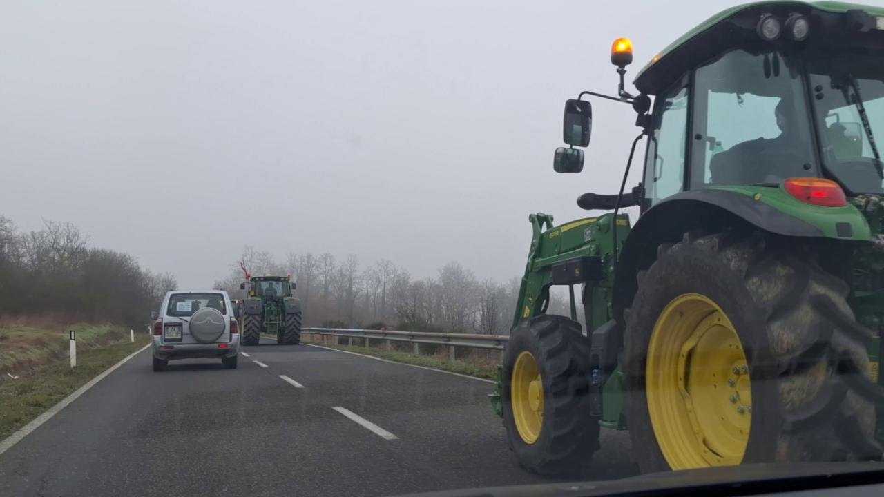 Toscana, i trattori in marcia verso Roma: 