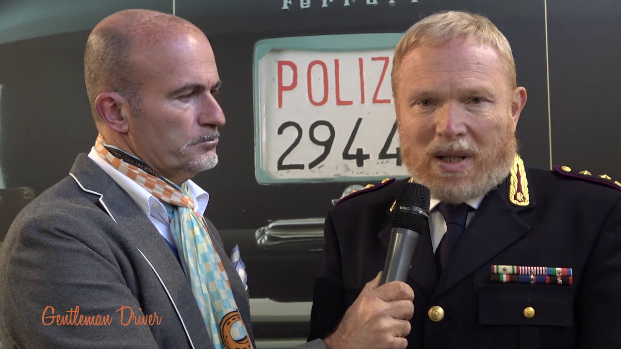 Le norme che regolano l'uso e la circolazione delle auto storiche, a cura della Polizia Stradale!!