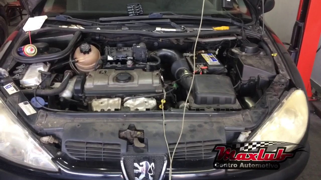 Peugeot 206 1.4 com falha no motor
