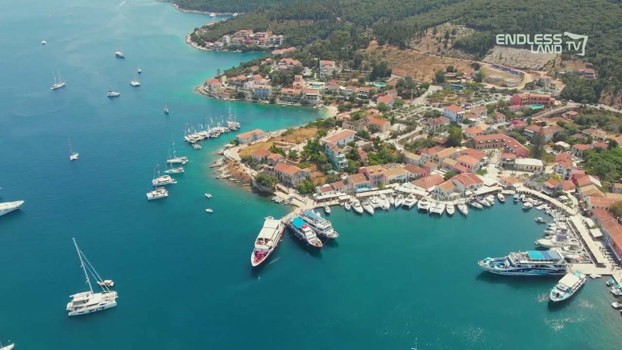 FISCARDO, KEFALONIA, GRECIA. PRINTRE CELE MAI PITORESTI ASEZARI DIN INSULA KEFALONIA