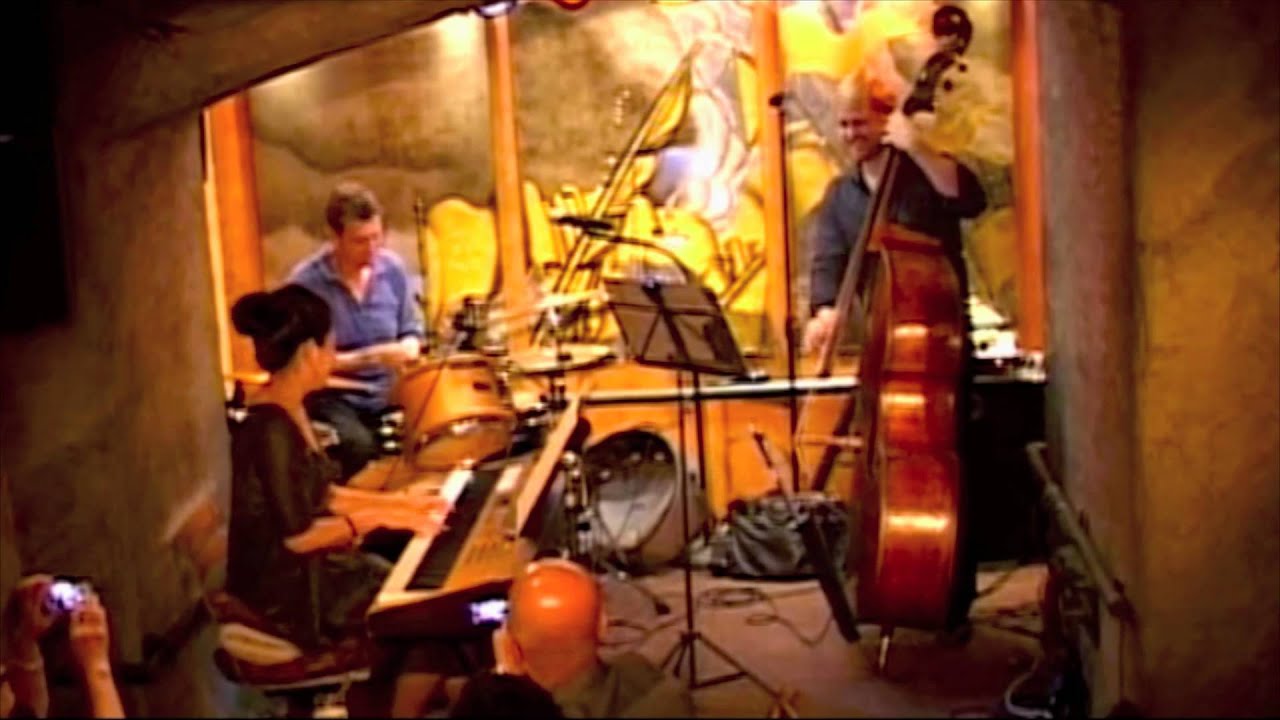 Chris Parker Trio Live in NYC- Drum Solo Chris Parker!!