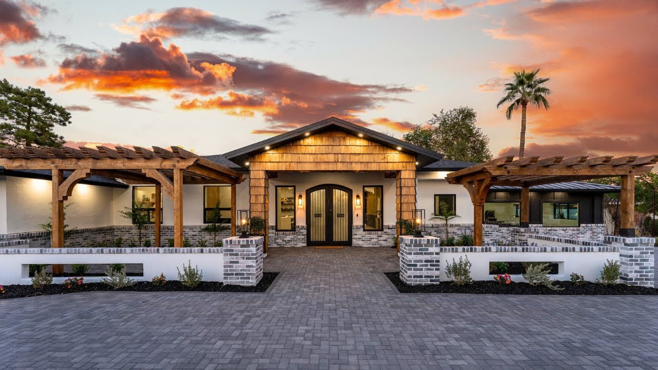 TOUR A $4M Paradise Valley Arizona Luxury Home | Scottsdale Real Estate | Strietzel Brothers Tour