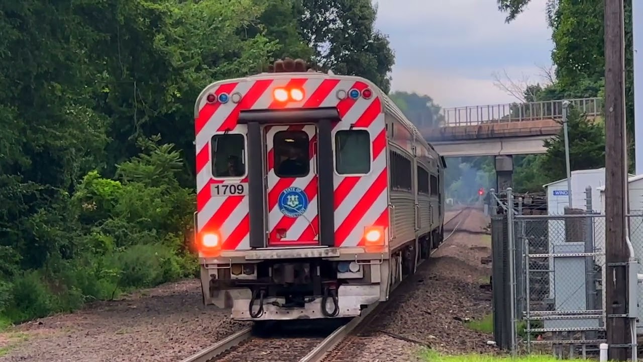 Sunday on the Hartford Line/Connecticut River • Windsor Locks, CT
