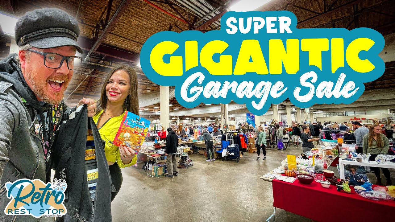 Thrifting The Super Gigantic Garage Sale In Allentown Pennsylvania For Amazing Retro Deals