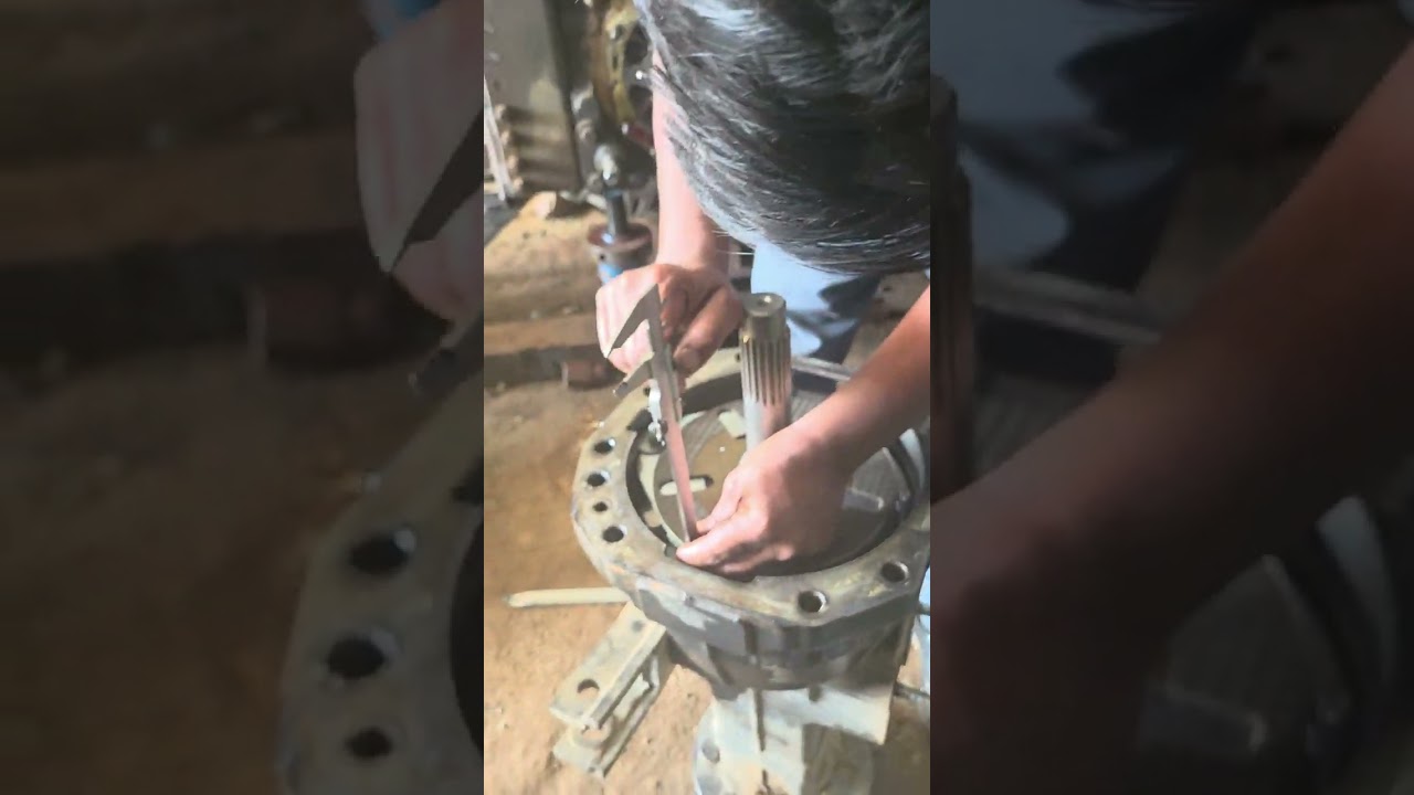 #EICHER #TRACTOR 557 break work repair 