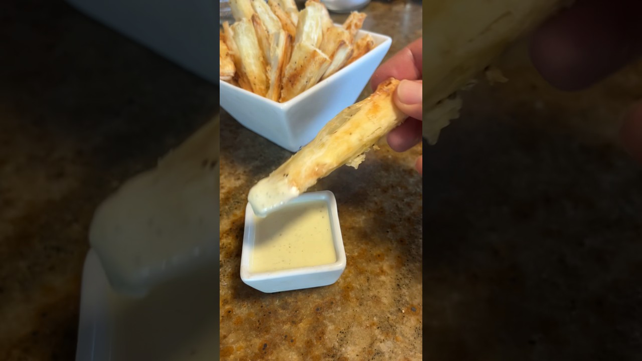 How to make easy Yuca Fries #food #howto #howtocook #cooking #foodvlog #cookingtip #foodie #fries