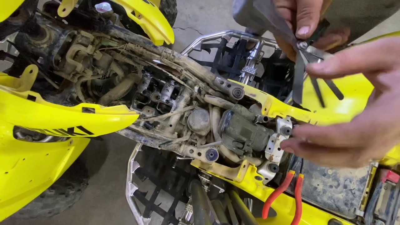 How to adjust valves in a Suzuki LTZ 400 or KFX400