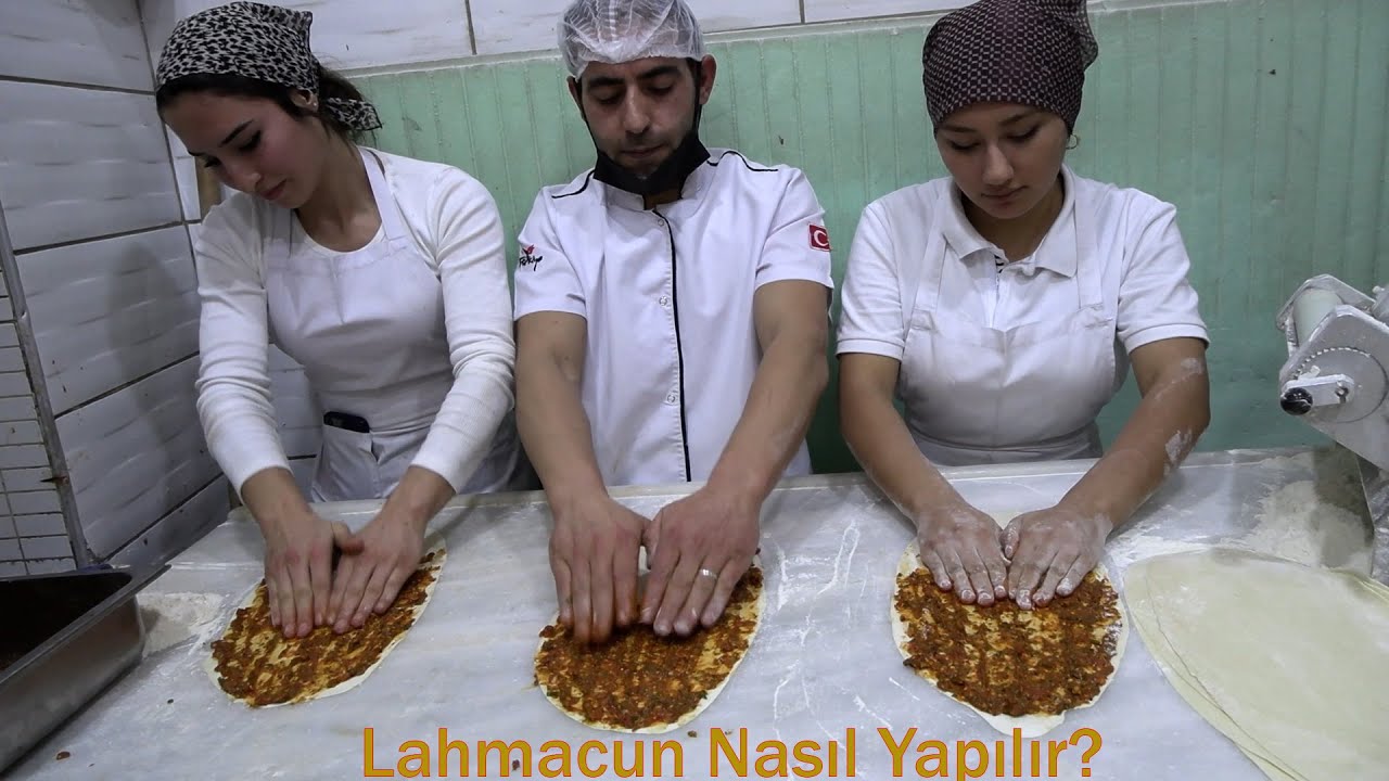 Lahmacun Nasıl Yapılır?