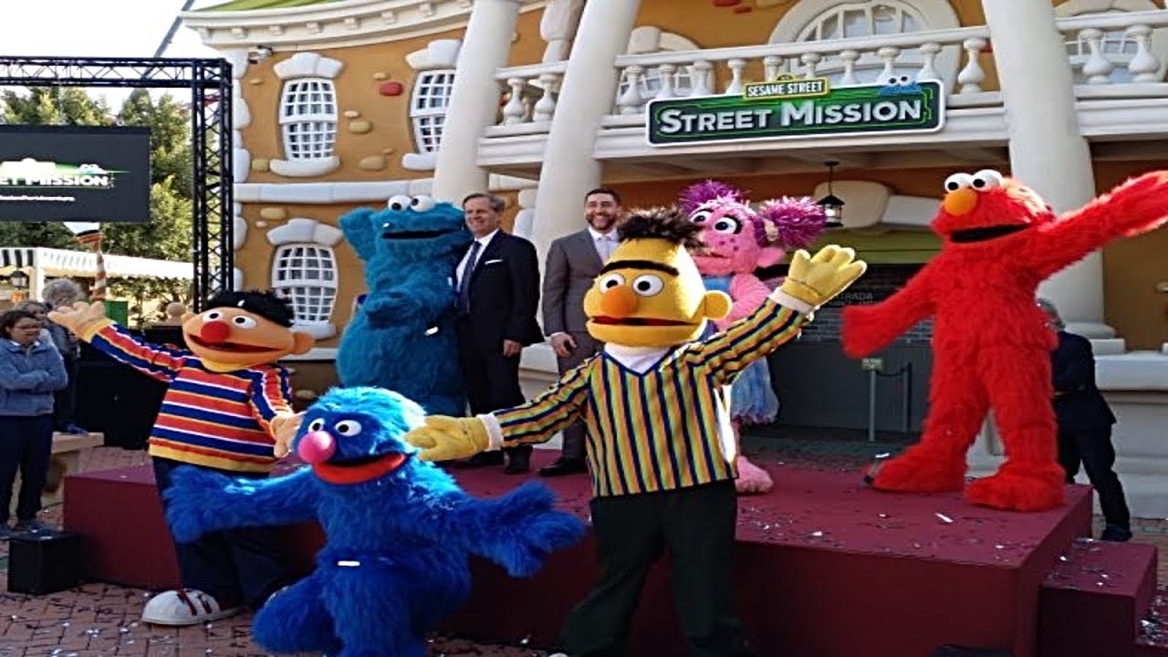 INCREIBLE estreno de SESAME STREET: STREET MISSION | PortAventura Park 2019