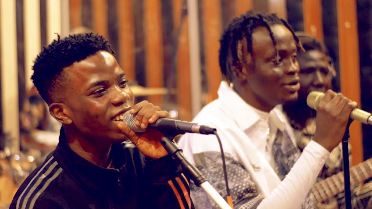 Balloranking & Lyta - Thankful (Live Performance)