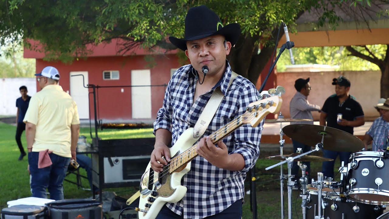Los Tercos - Bailando con Toño (huapango en vivo)