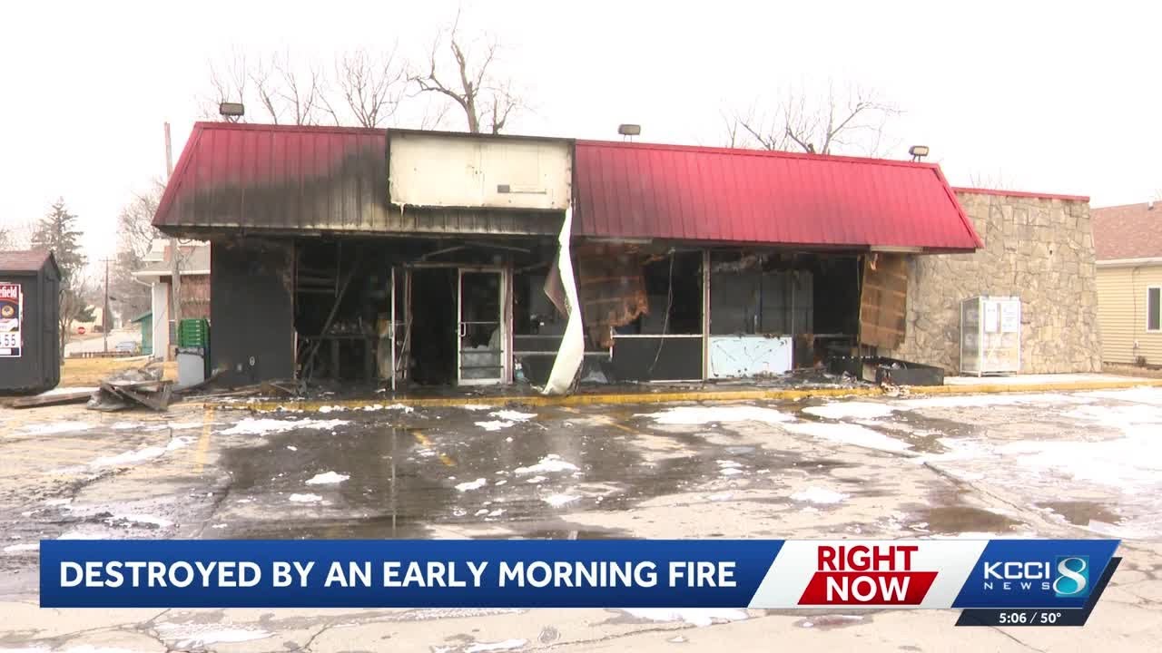 Newton liquor store building 'a total loss' after overnight fire