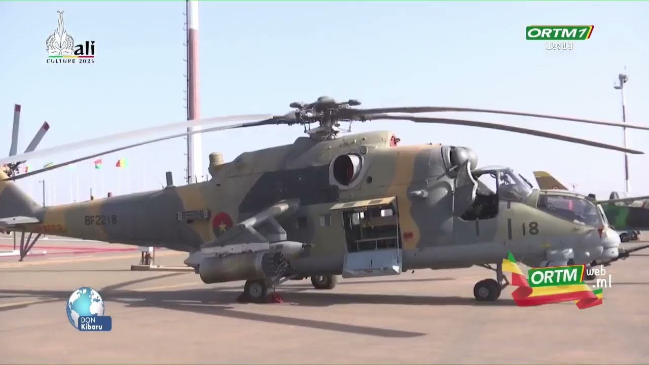 FAMa | Le Général d’Armée Assimi GOÏTA a présidé la remise de l’Étendard à la Force unifiée de l’AES