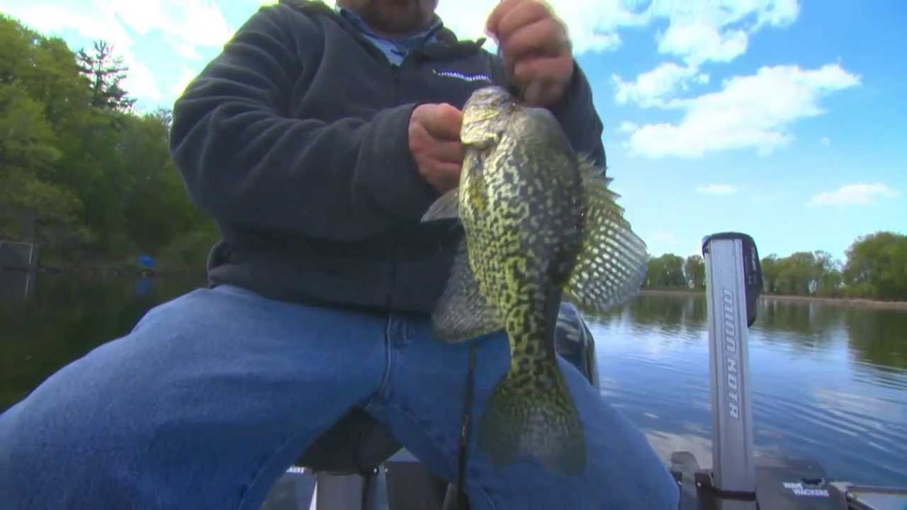 Hunting Prespawn Crappie