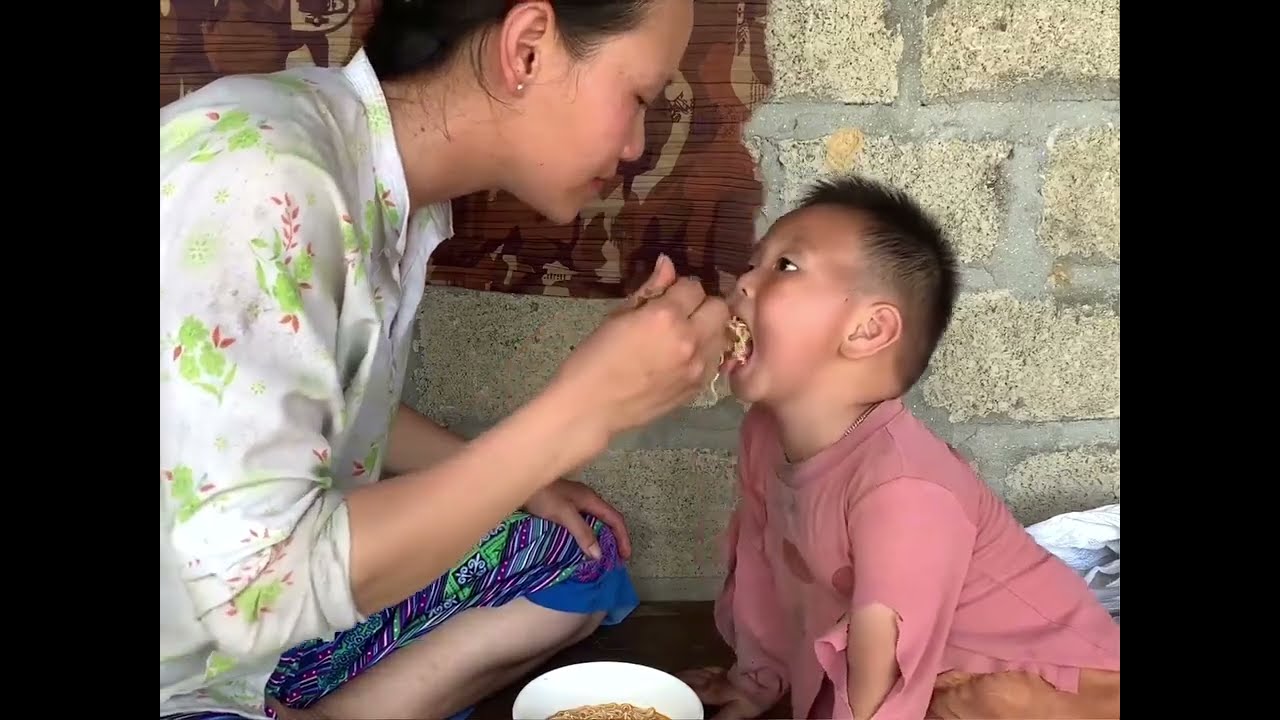 Strong Single Mom Works Hard Cutting Firewood to Feed Her Kids