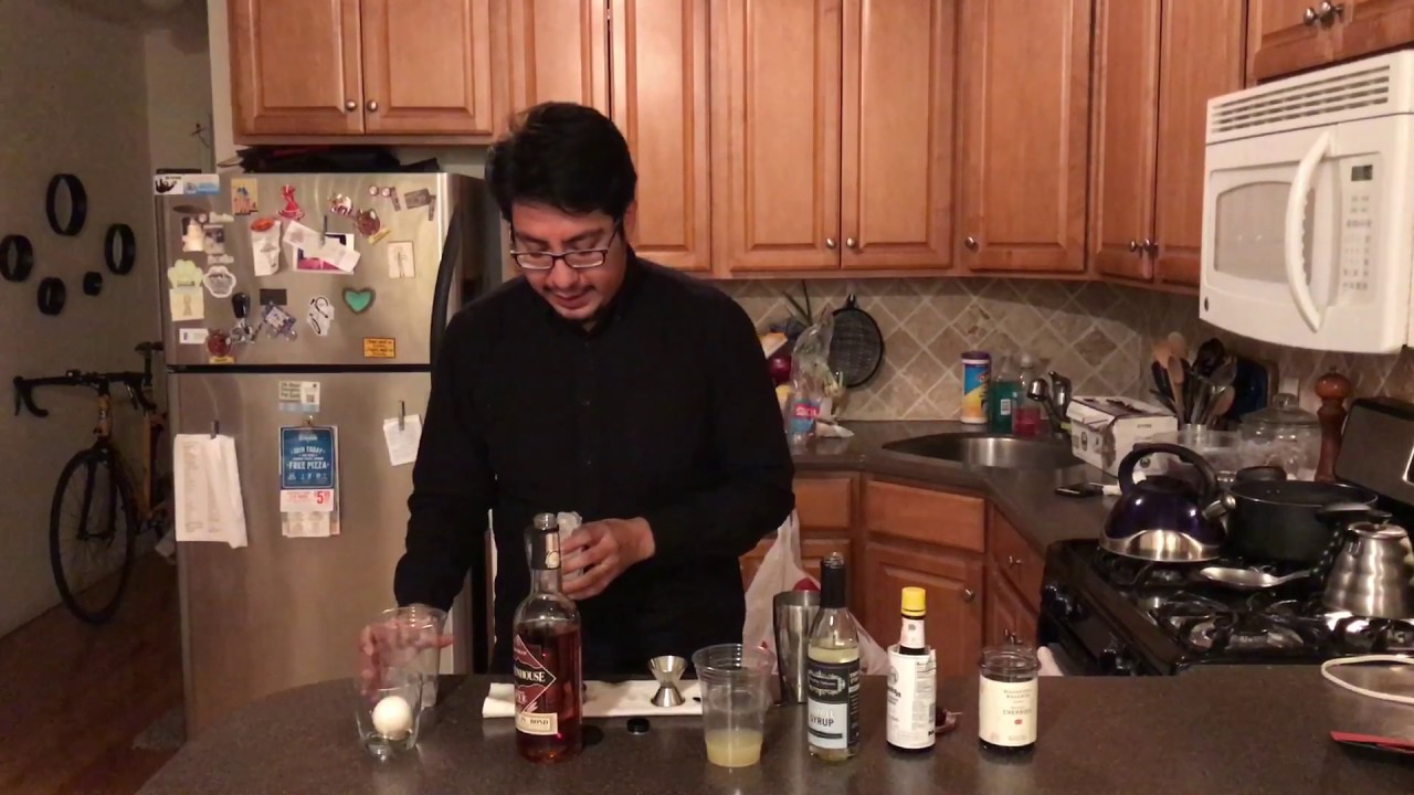 Bartender Jorge's Whiskey Sour 101