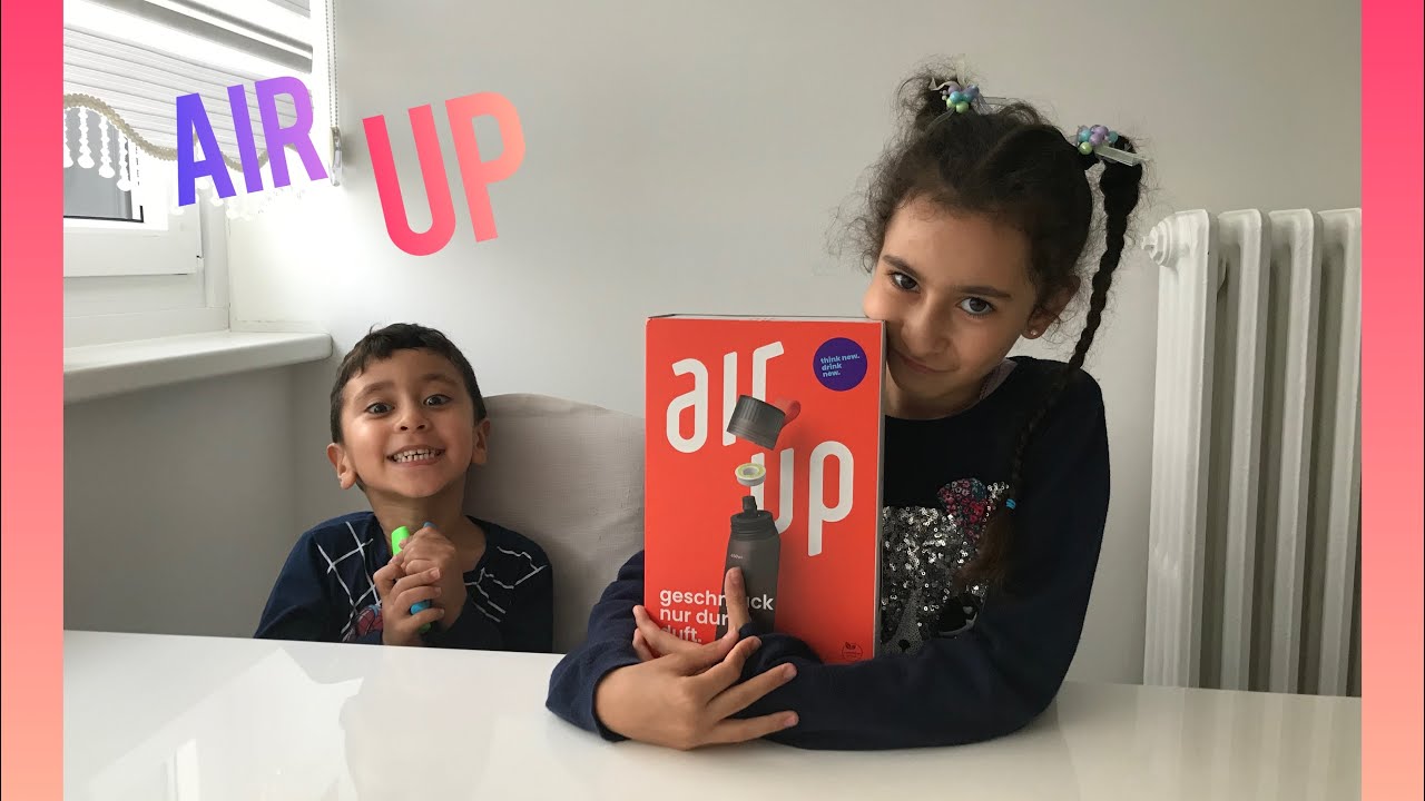 Air Up Şişesini açıyoruz. Meyve aroma potlar sayesinde bol su içiren AIR UP şişemiz.🥰