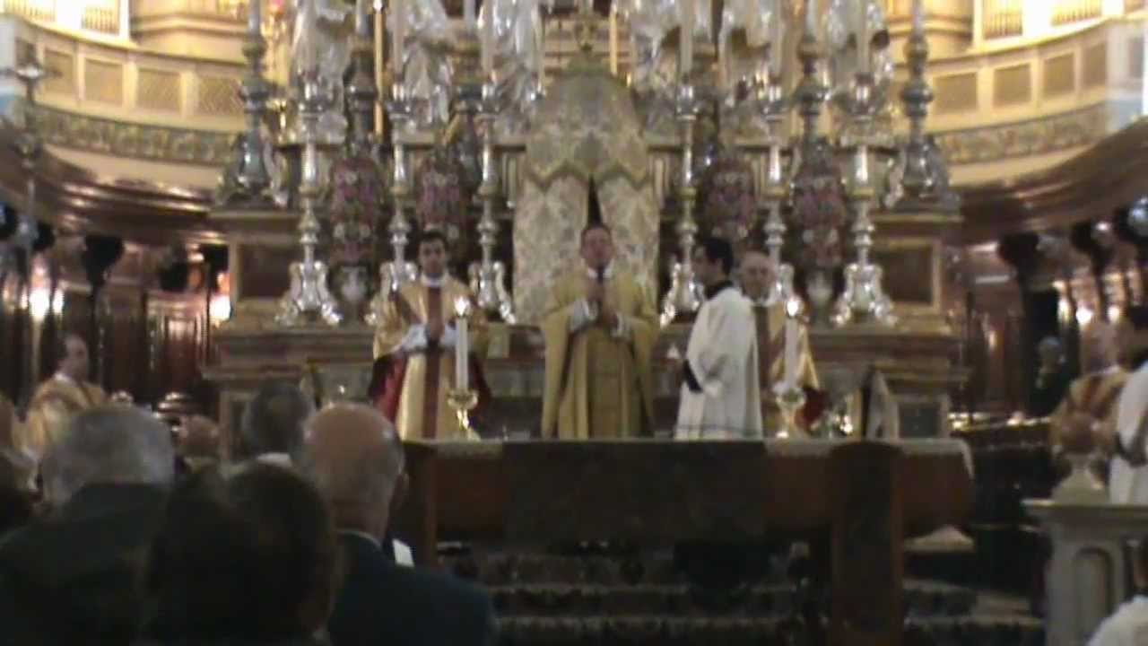 MALTA - Mosta: Christmas Midnight Mass 2011