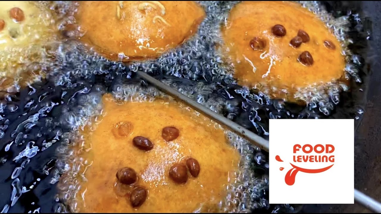 UFO Snacks Oyster cake 福州蠔饼 I Fu Zhou Poh Hwa I Singapore Hawker I Asian Street food I Food leveling