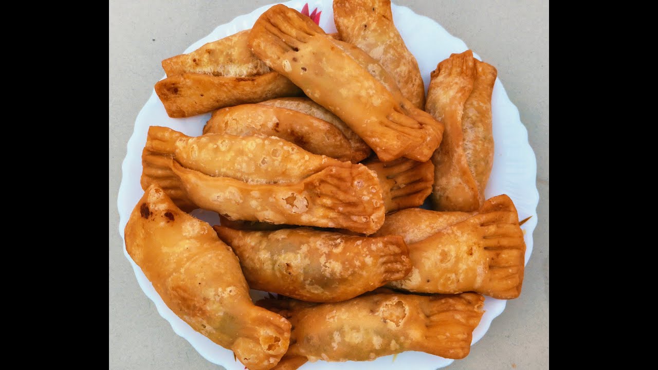 Raw Banana Puff Recipe | Raw Banana Recipe | Rainy Season Special Jain Recipe | kacha kela Recipe