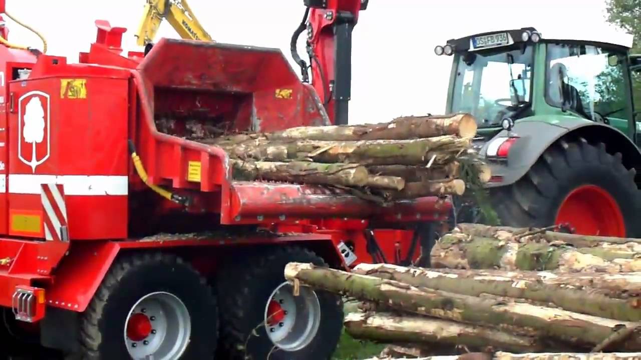 Fendt 936 Vario & Eschlböck Biber 82 - Holz häckseln [HD]