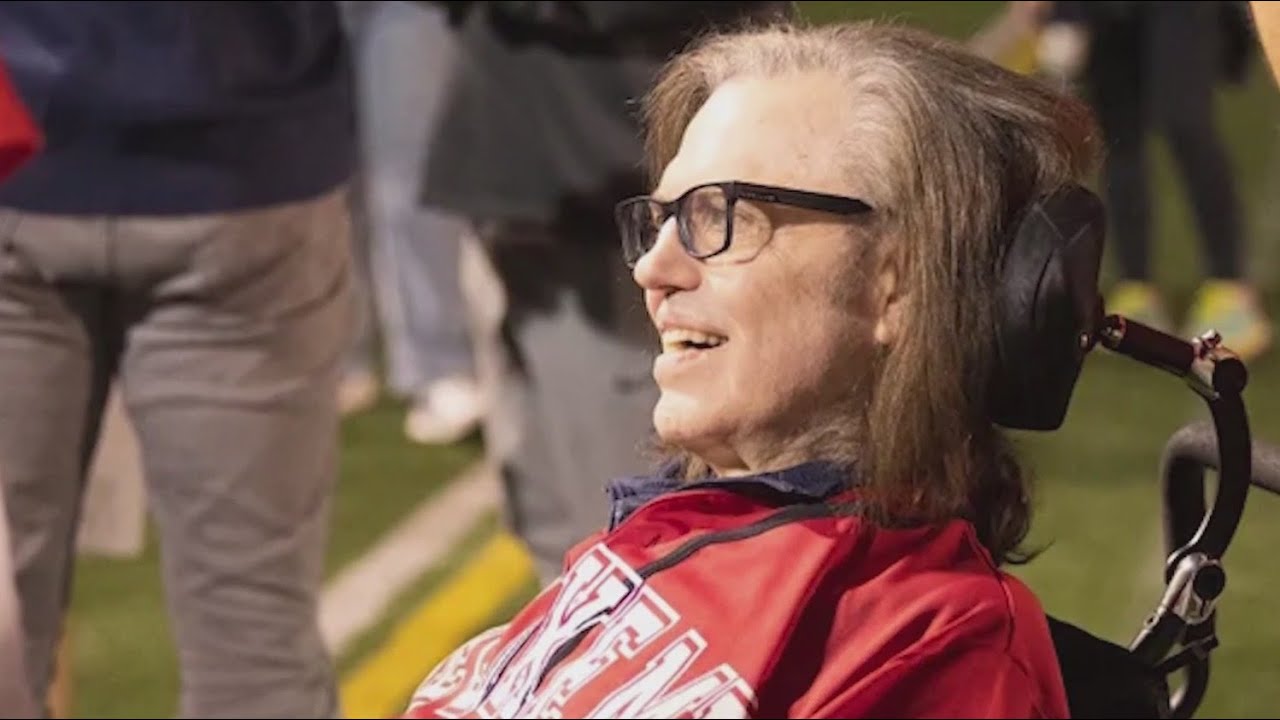 For 21 years, LO coach with ALS motivates players