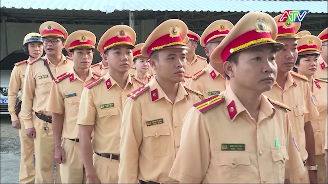 RA QUÂN CAO ĐIỂM BẢO ĐẢM TRẬT TỰ, AN TOÀN GIAO THÔNG - TRỌNG TÂM PHỤC VỤ LỄ HỘI NGUYỄN TRUNG TRỰC