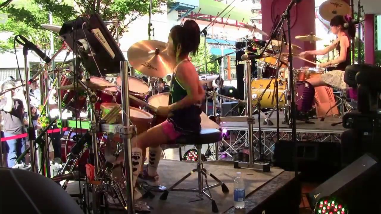 Senri Kawaguchi and Kanade Sato 2012