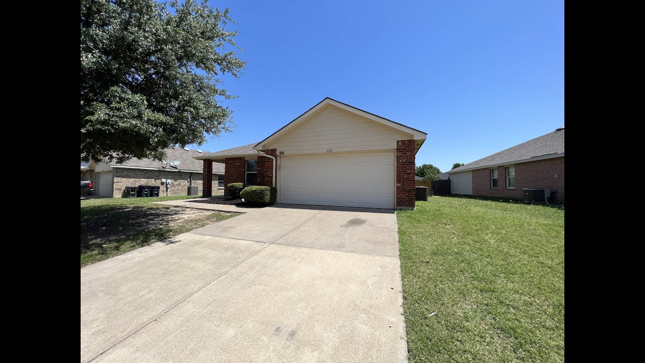 Houses for Rent in Fort Worth 3BR/2BA by Property Management in Fort Worth TX
