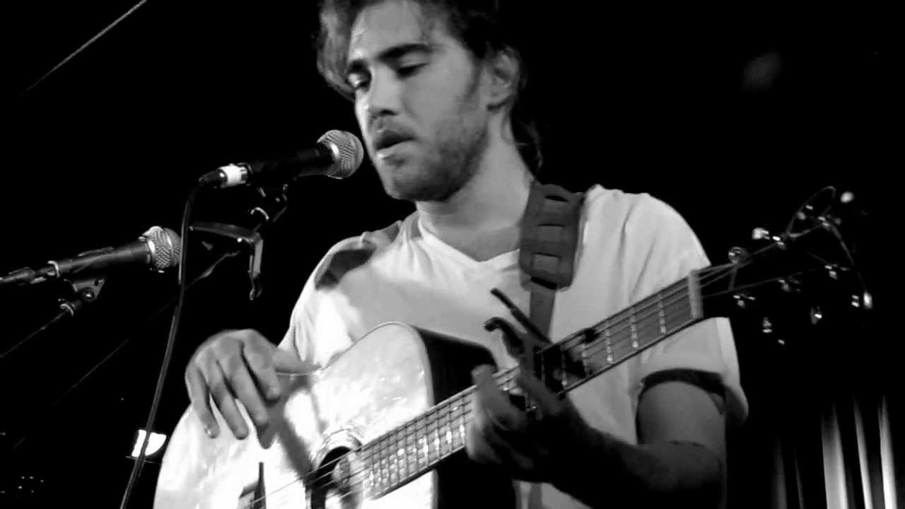 Matt Corby - My False @Roter Salon in Berlin