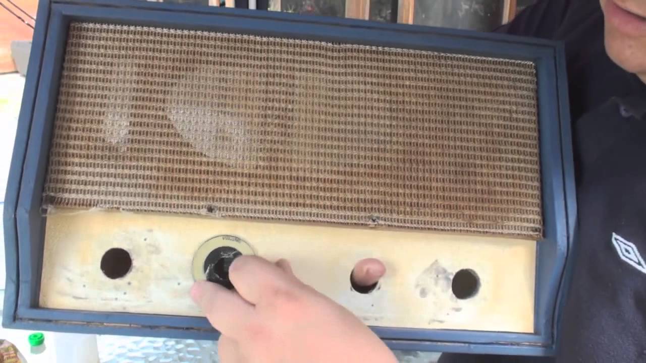 Vid 1 Record Player Spraying The Dansette Stereophonic