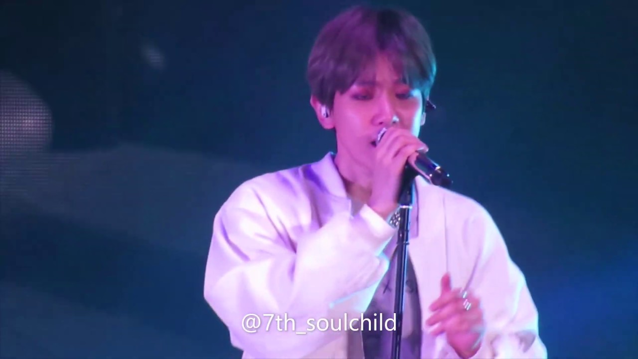 200226 BAEKHYUN (백현) - UN VILLAGE + 2 FAST focus @ SuperM (슈퍼엠) We Are The Future tour in Paris
