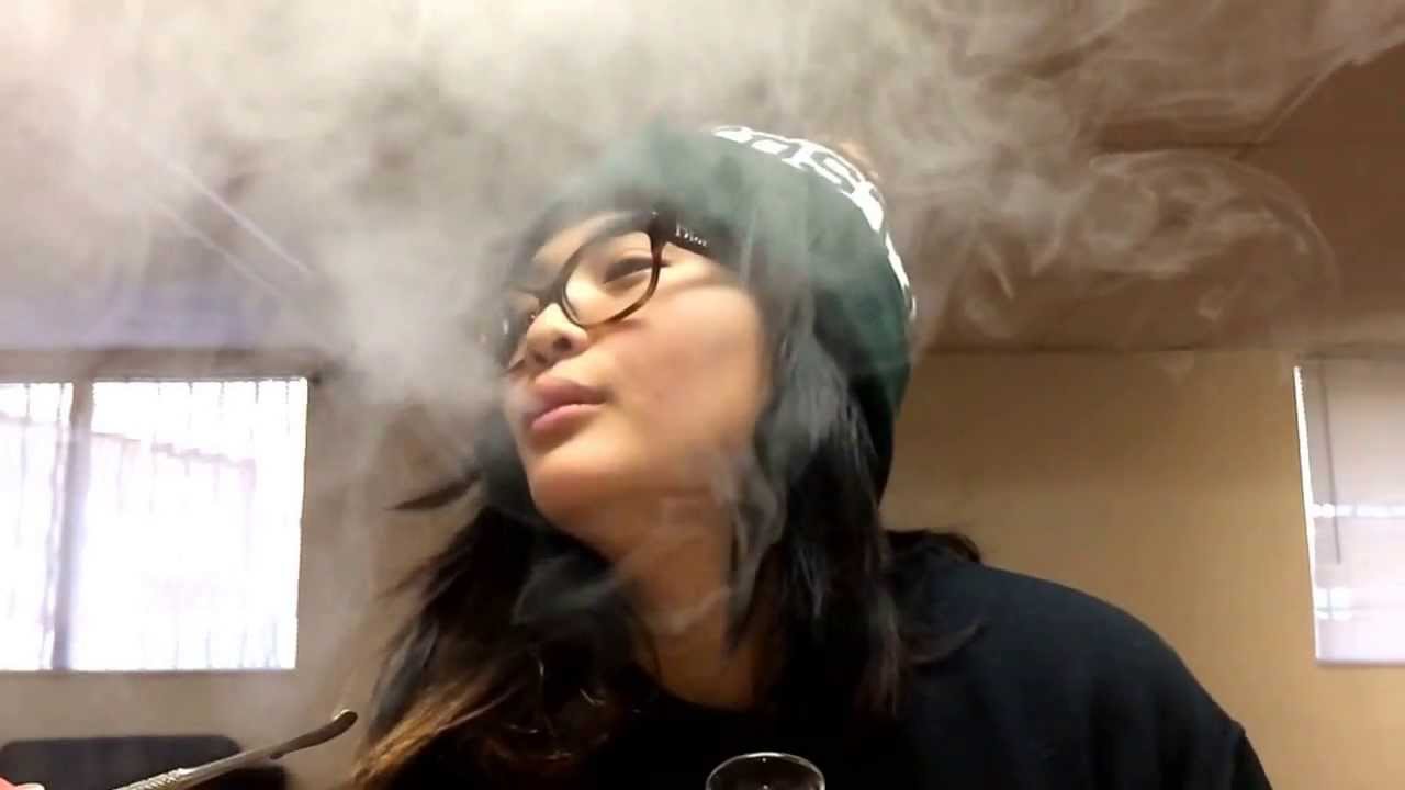 GIRLS WHO DAB