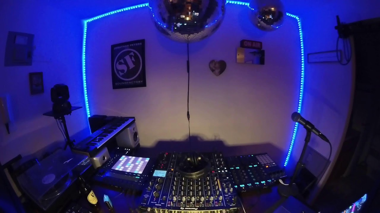 Live with DJ Stavybo 2006 music folder 😁