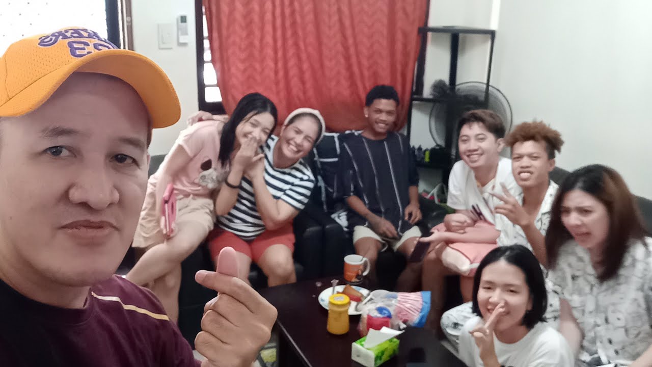 HAPPY BIRTHDAY, MOMMY YOW!